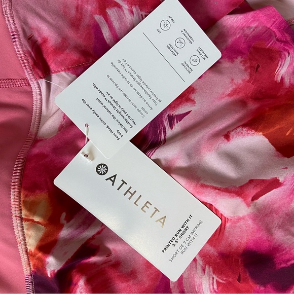 Athleta Printed Run With it Short 3.5” inseam NWT - Picture 13 of 13